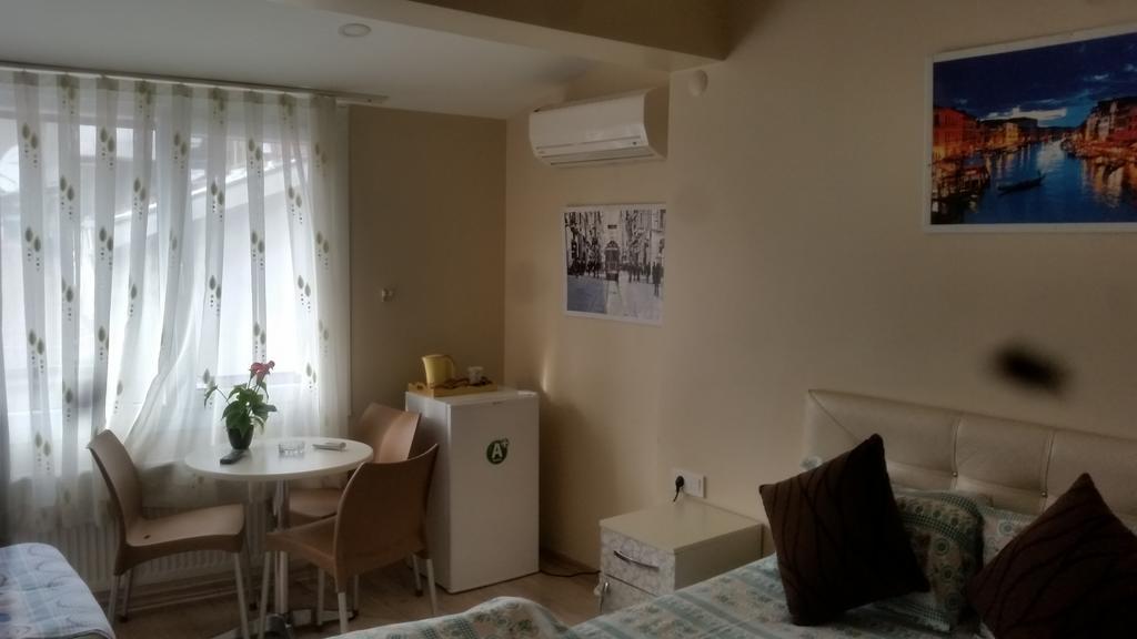 Cicekli Yali Hotel Buyukada Island Екстериор снимка